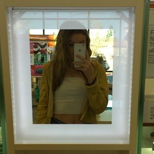 Meet your Posher, Avery